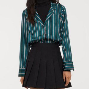 H&M Twill Pleated Skirt BRAND NEW
